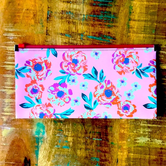 🌺4 Items $25🌺 Pencil Pouch - Pink Boho Floral NWT - Picture 1 of 4